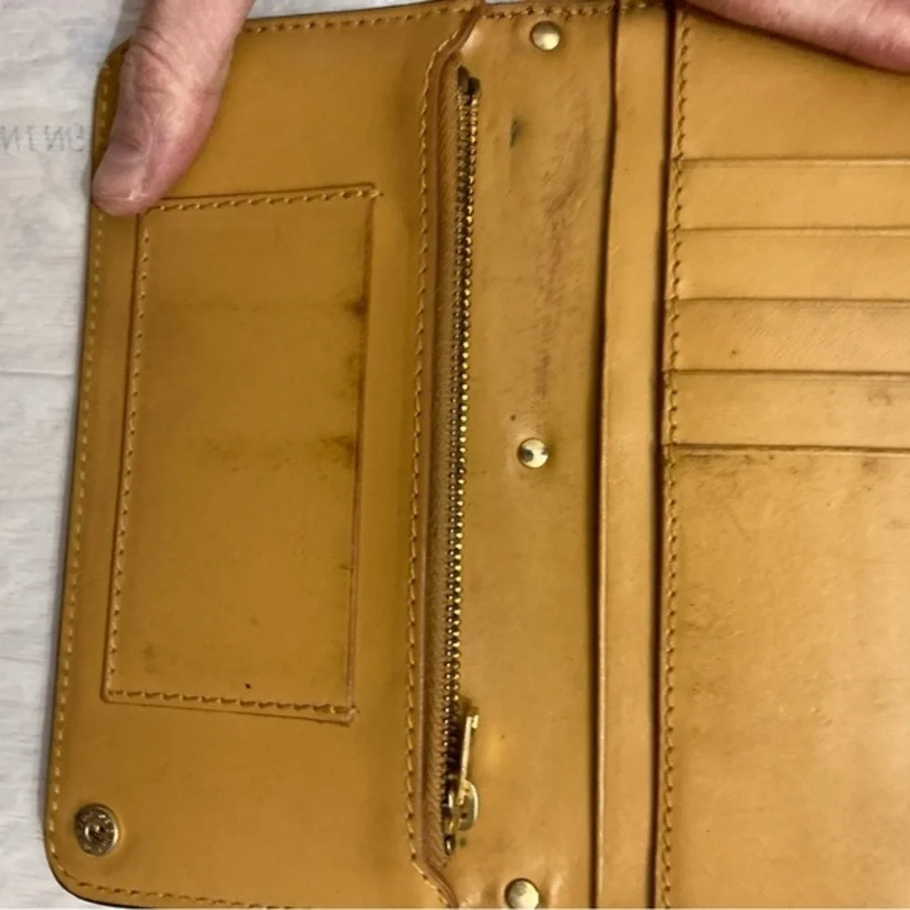 Sophia hulme black leather wallet